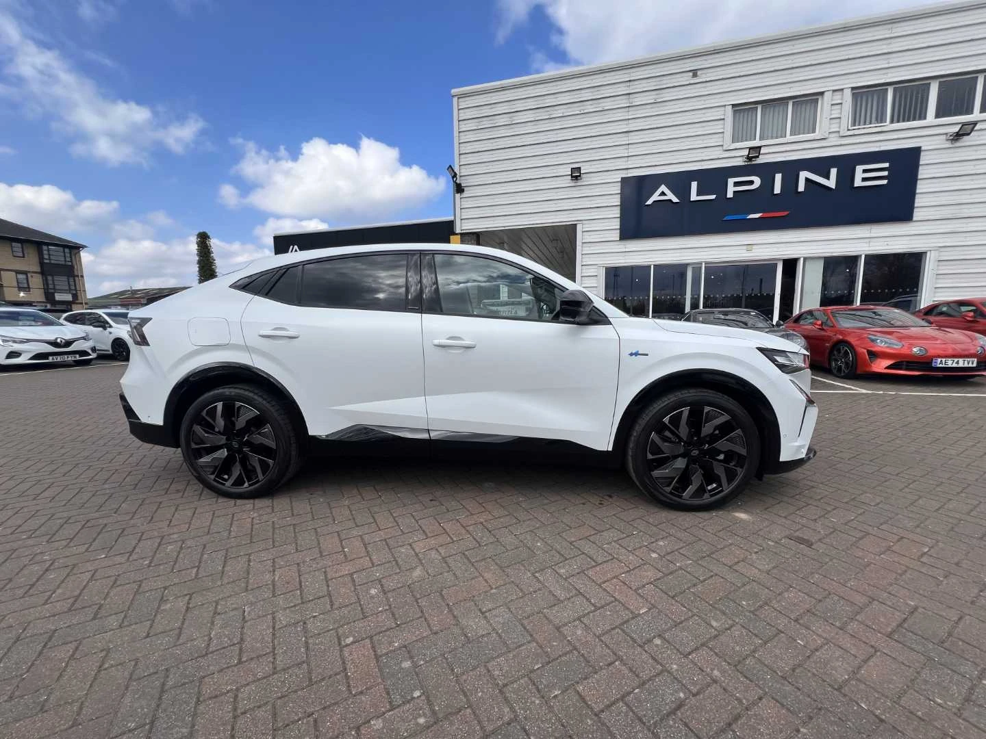 Vehicle image 4
