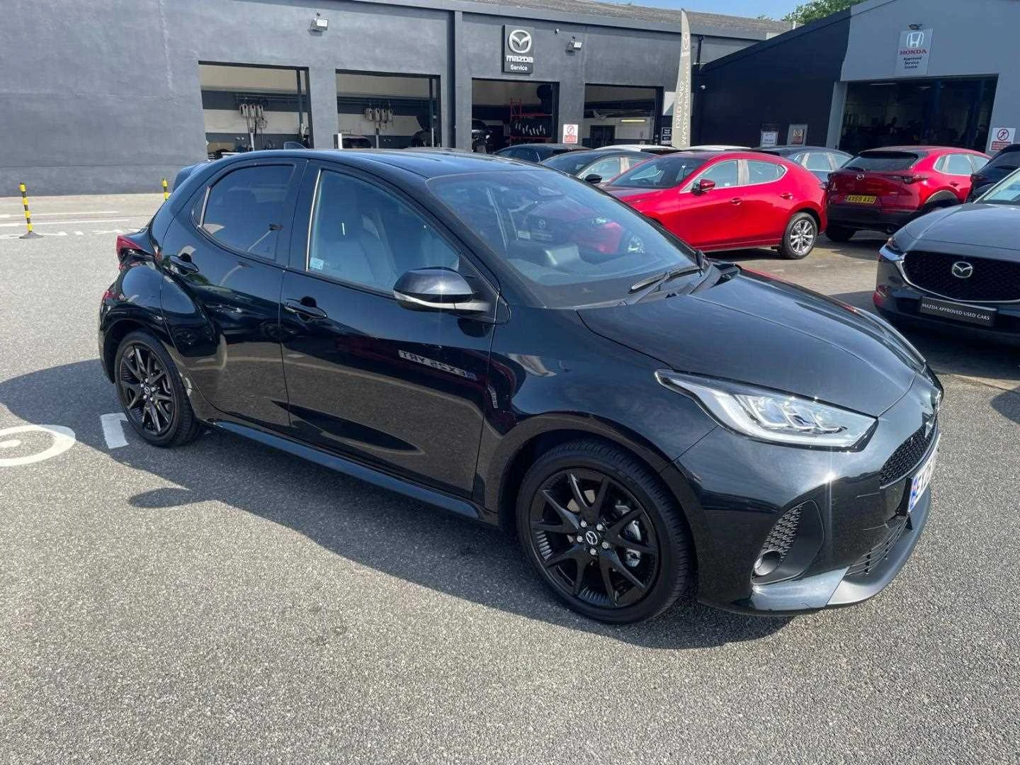 Vehicle image 4