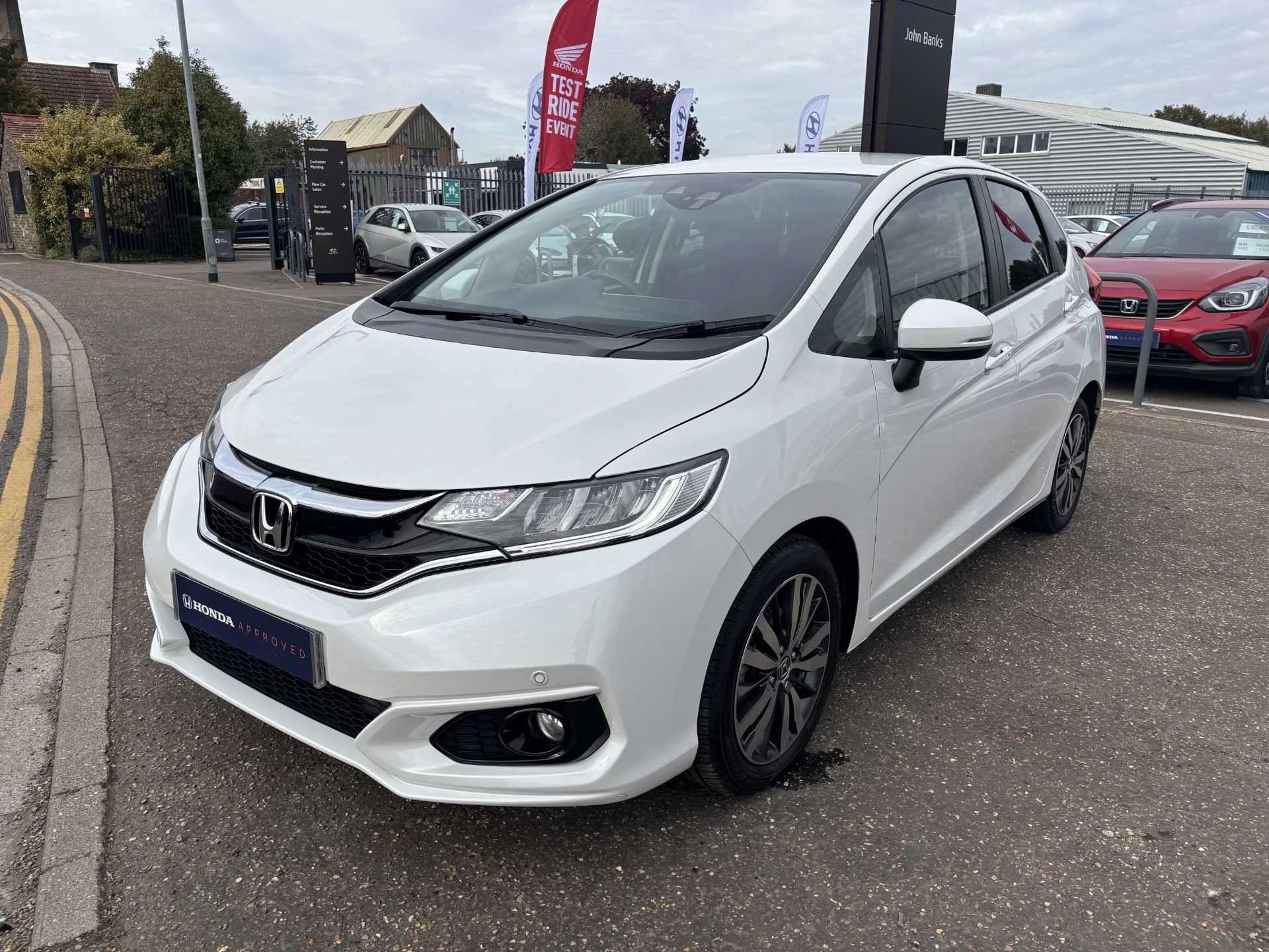 Vehicle image 7