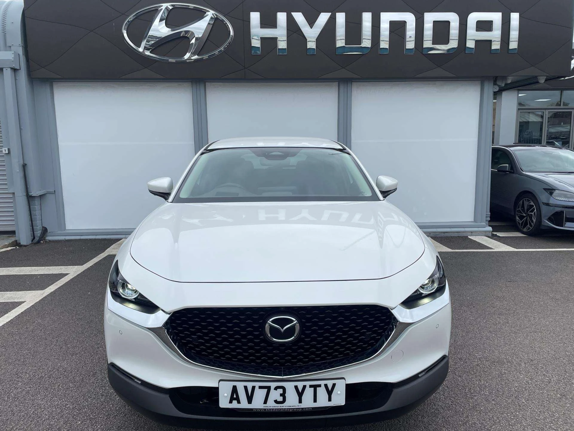 Vehicle image 4
