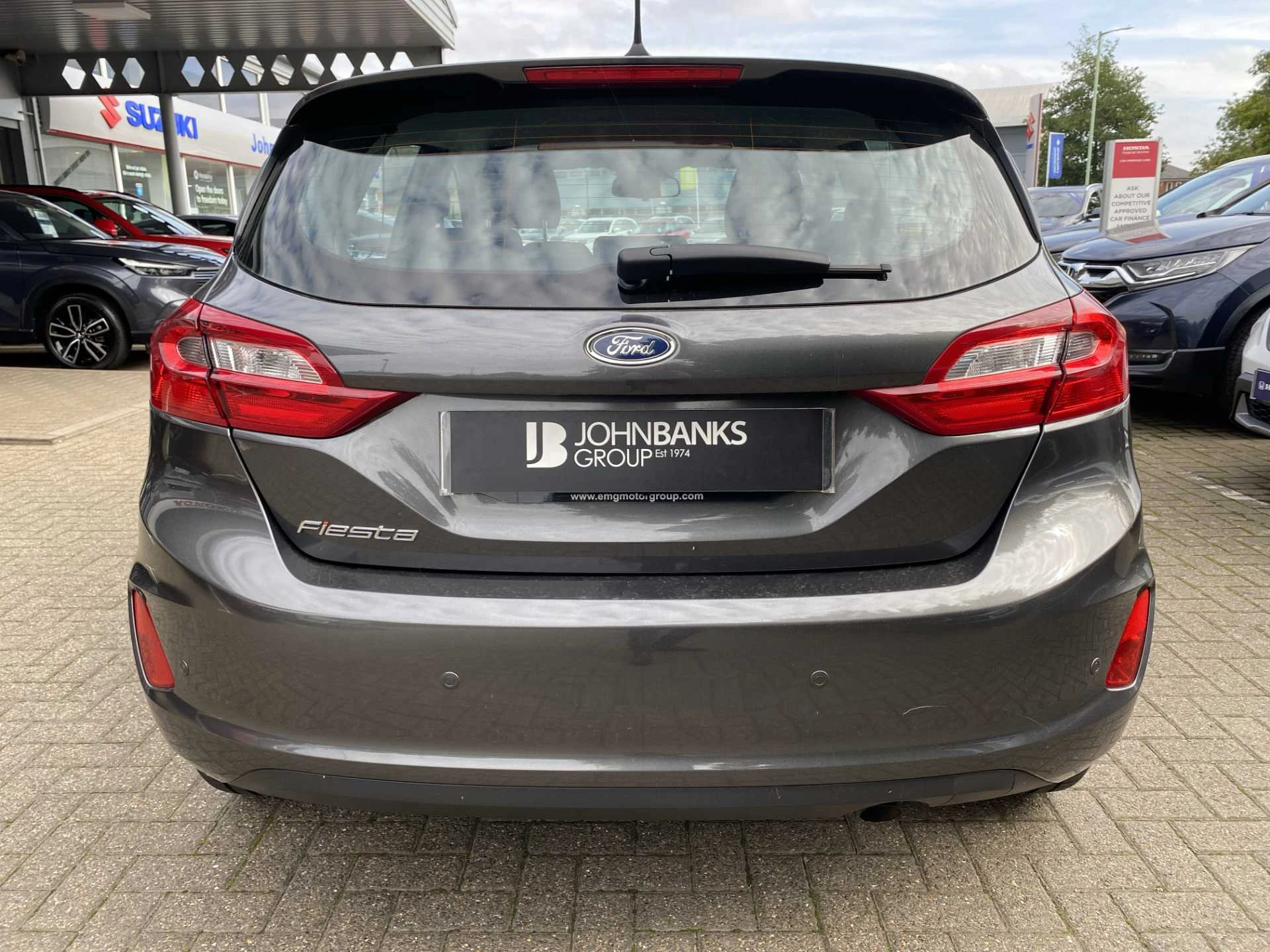 Vehicle image 6