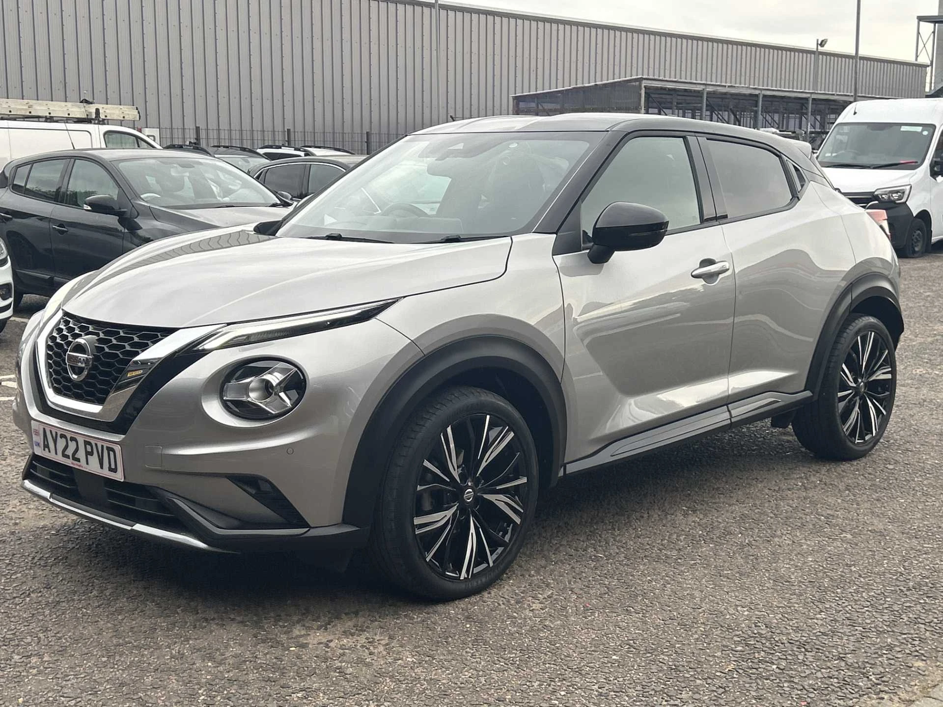 Vehicle image 2