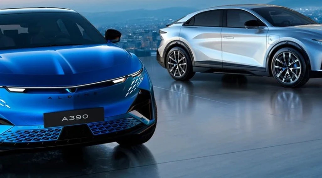 Alpine A390: the soul of Alpine in a sport fastback