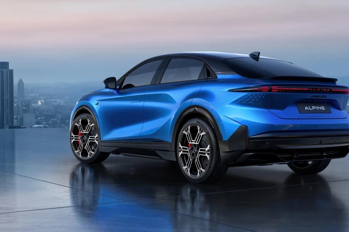 Alpine A390: the soul of Alpine in a sport fastback