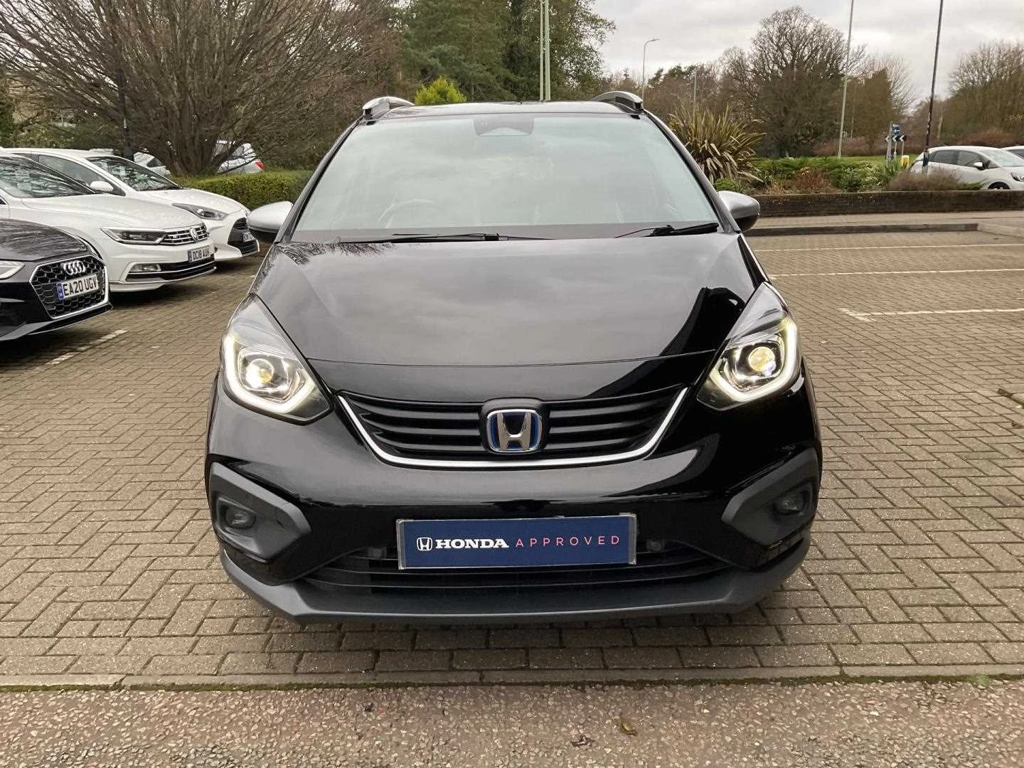 Vehicle image 6
