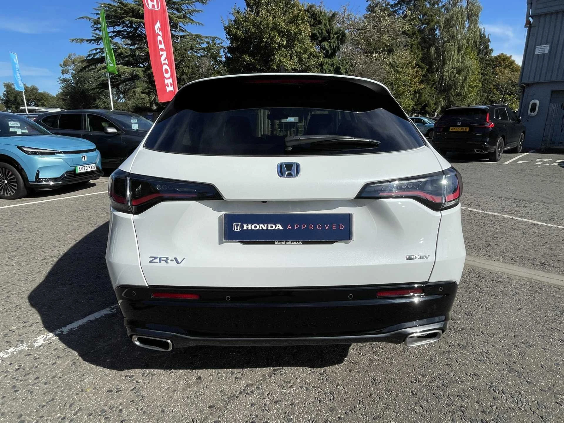 Vehicle image 7