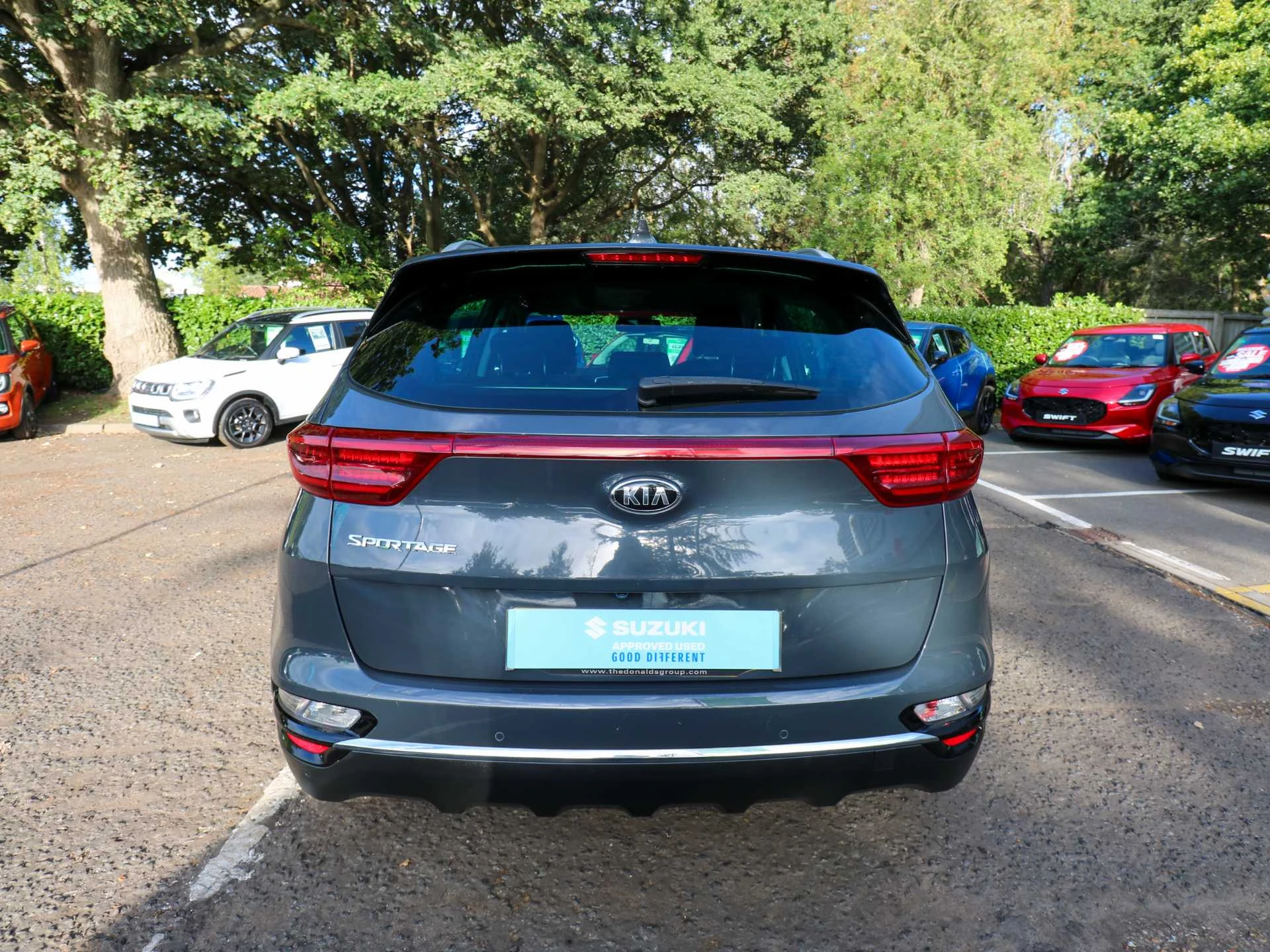 Vehicle image 7