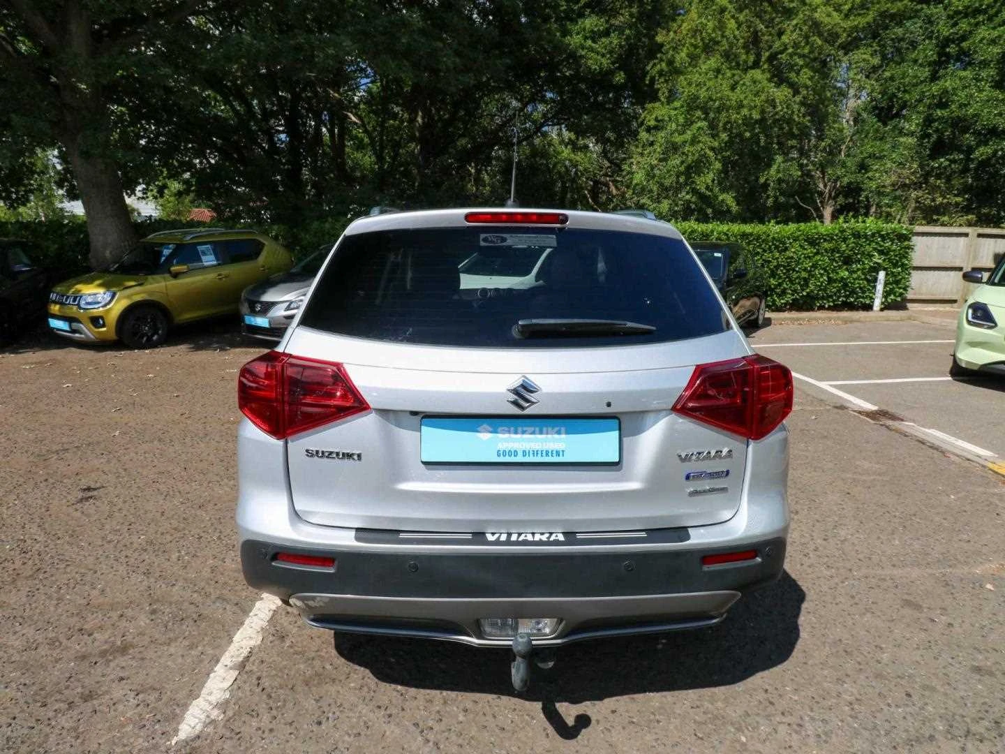 Vehicle image 7
