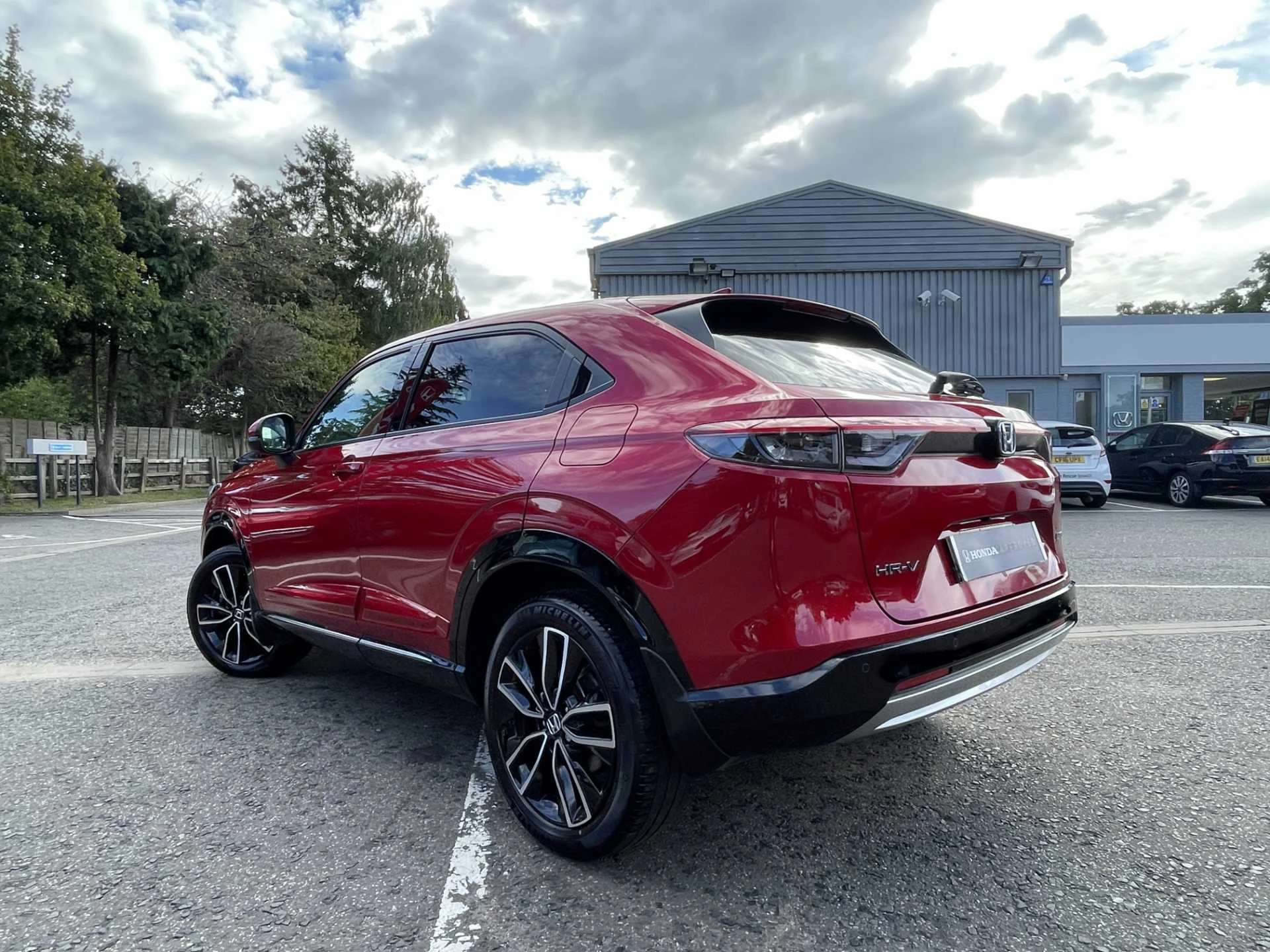 Vehicle image 3