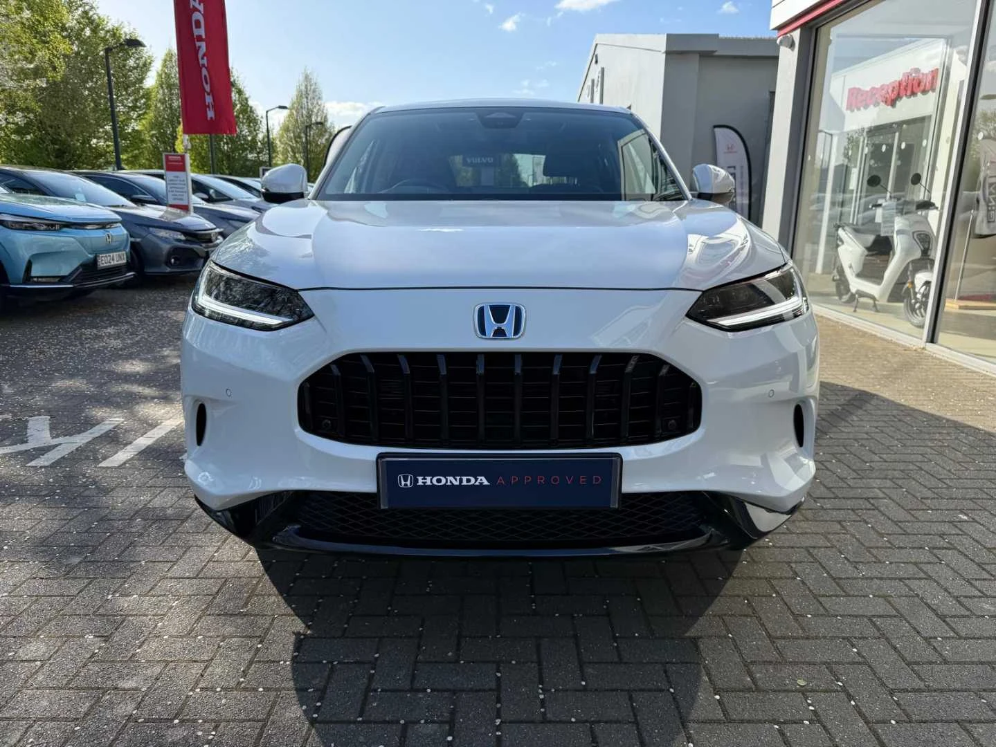 Vehicle image 6