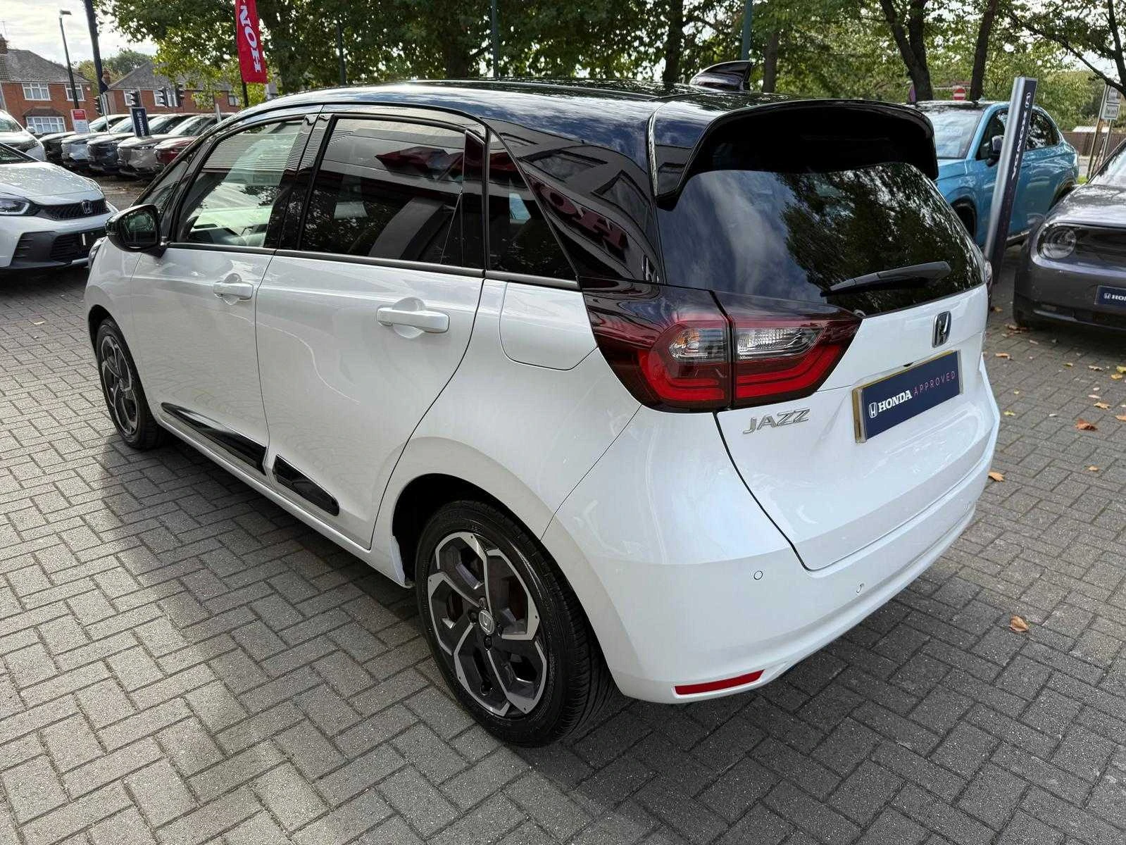 Vehicle image 3