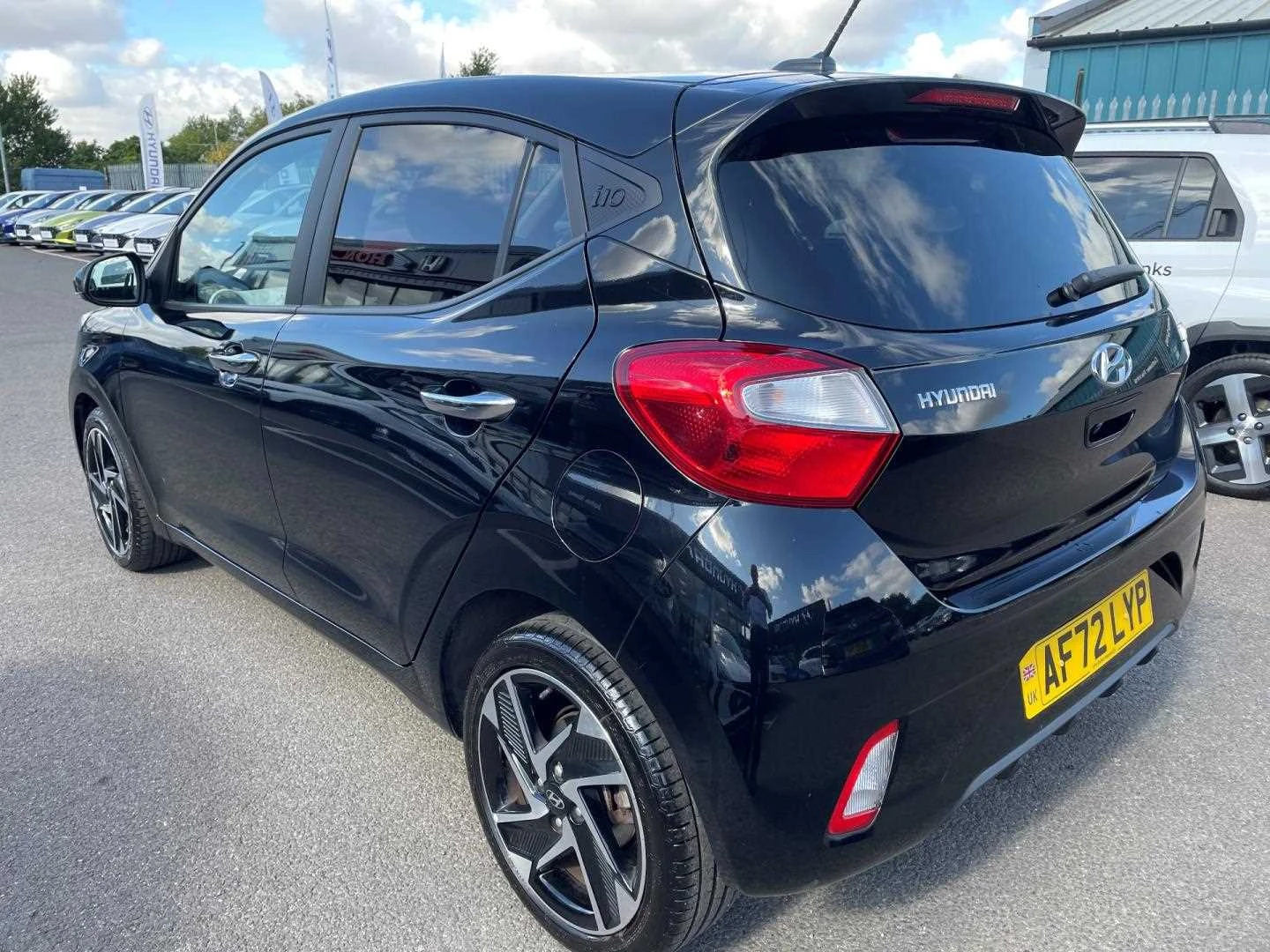 Vehicle image 5