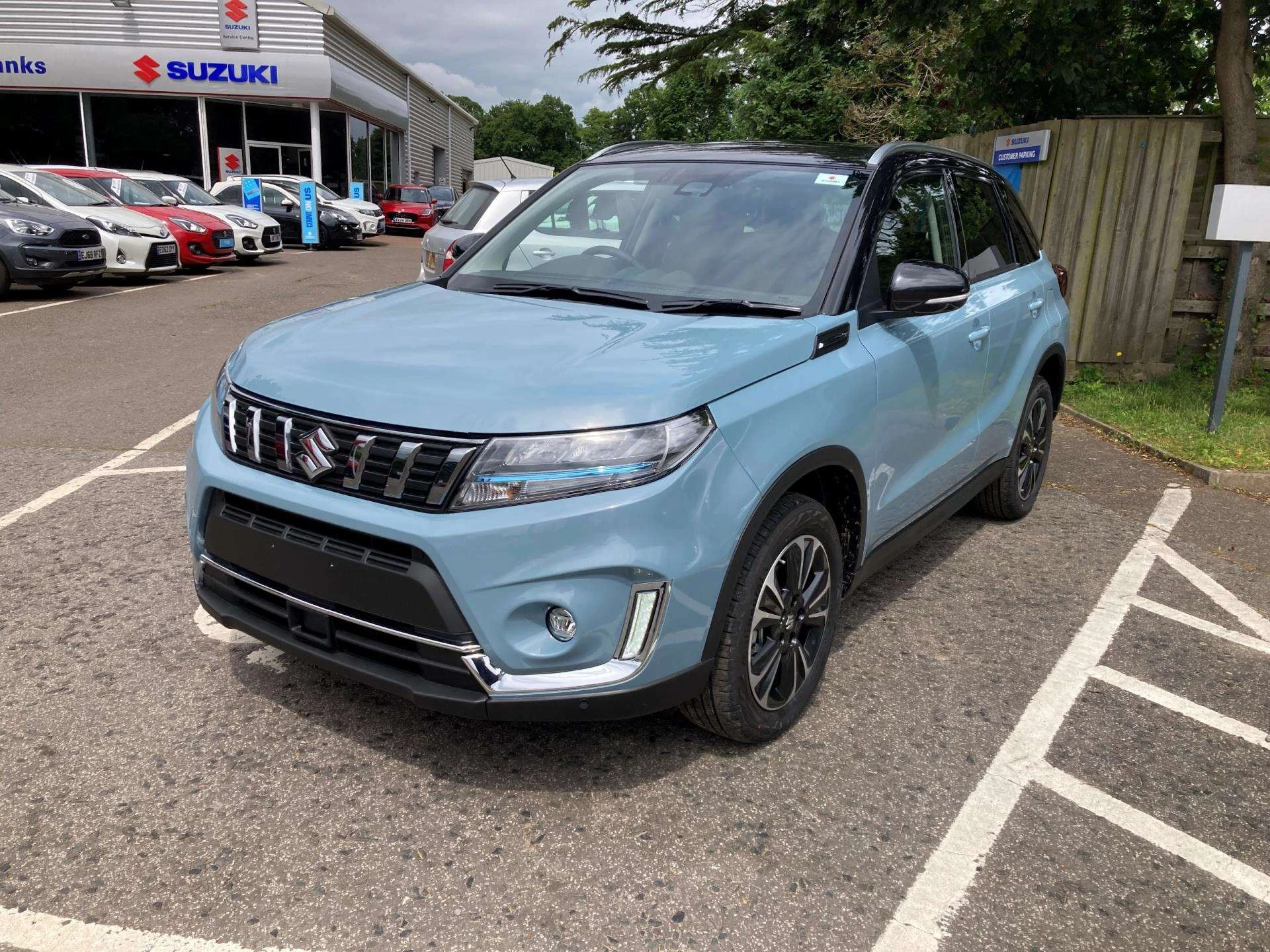 Vehicle image 3