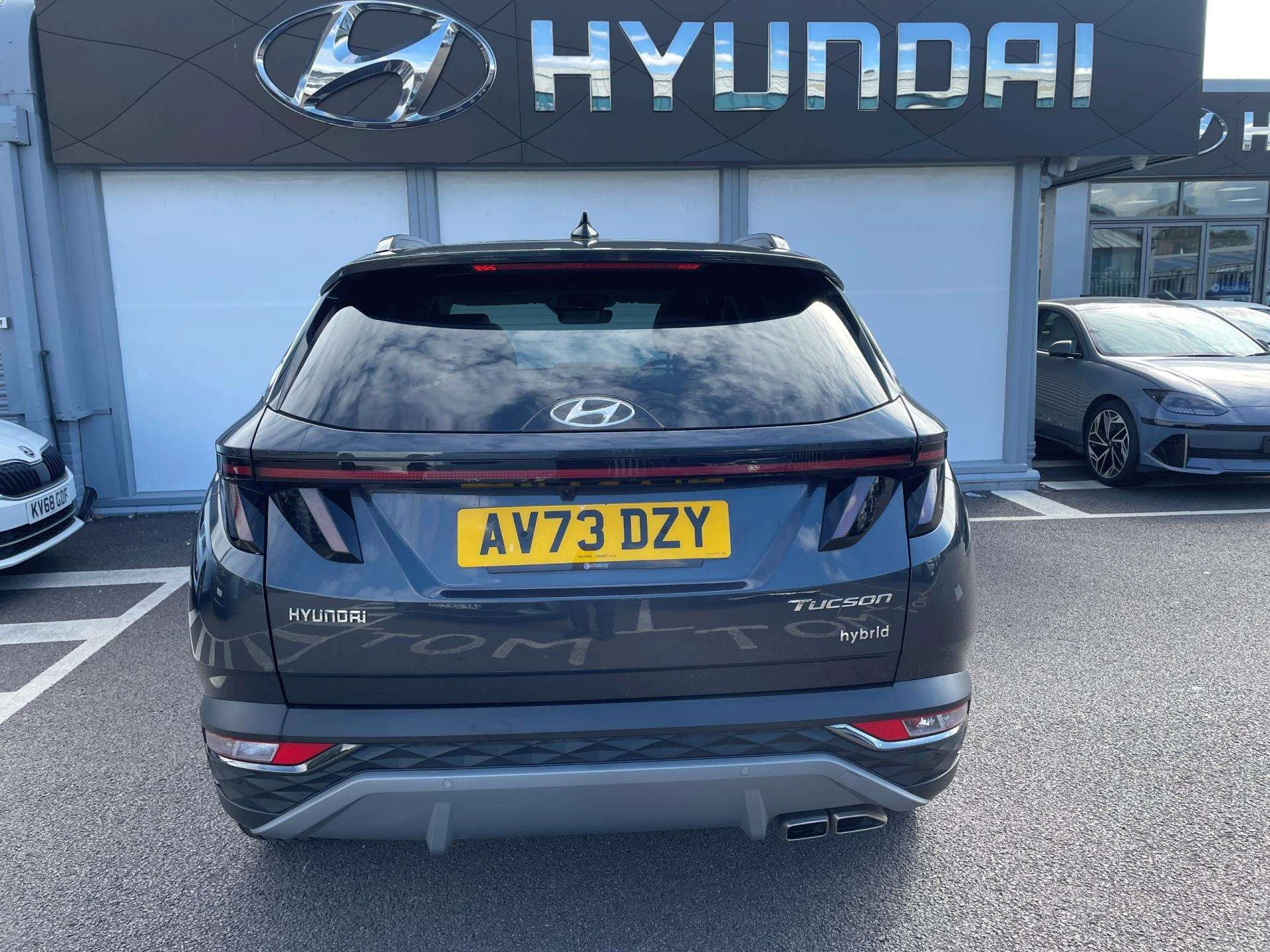 Vehicle image 7