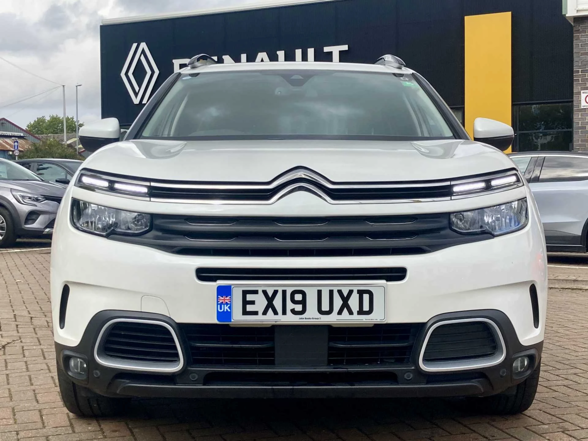 Vehicle image 5