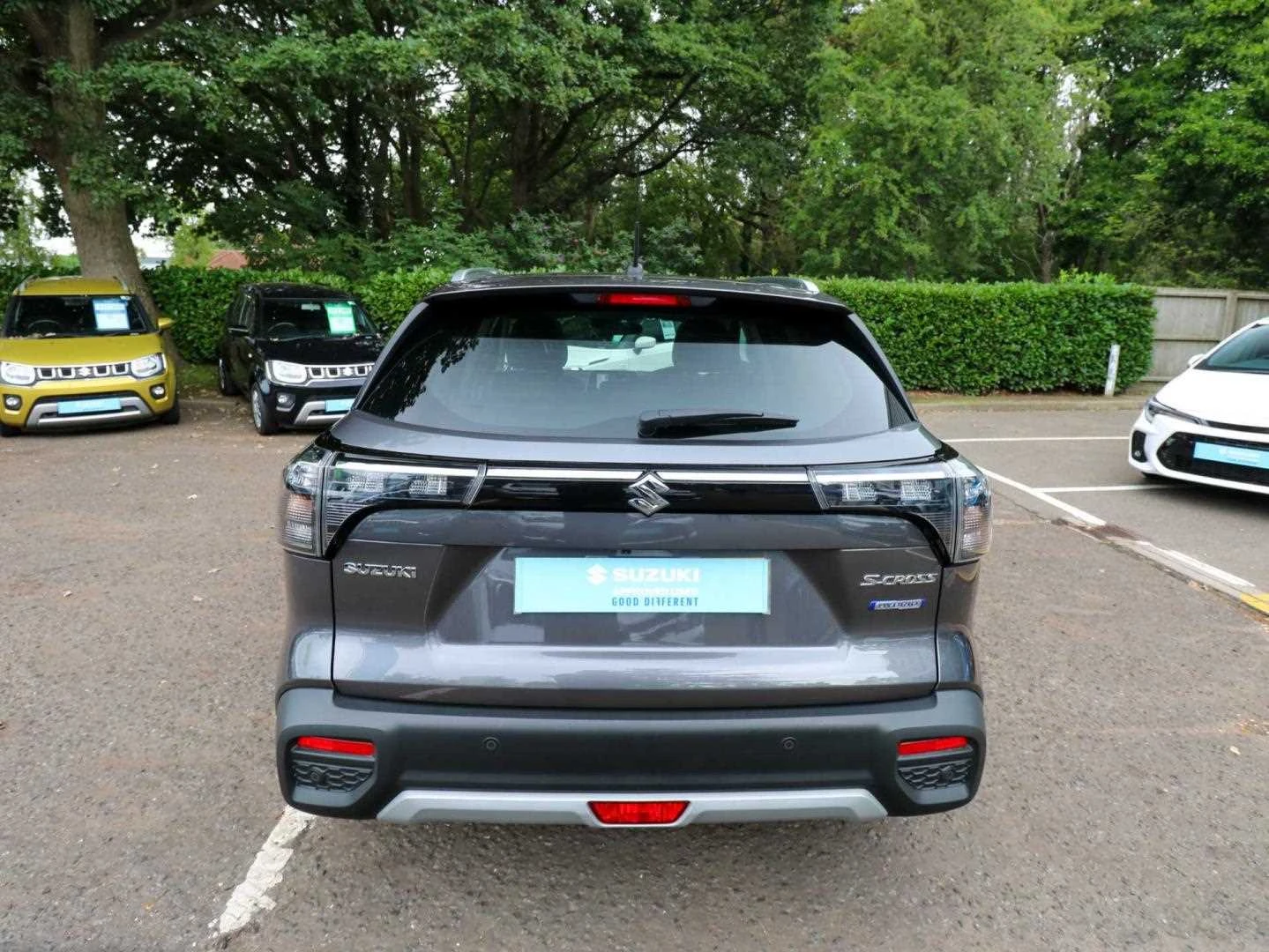 Vehicle image 7