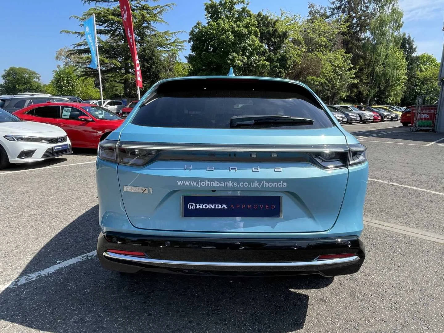 Vehicle image 7
