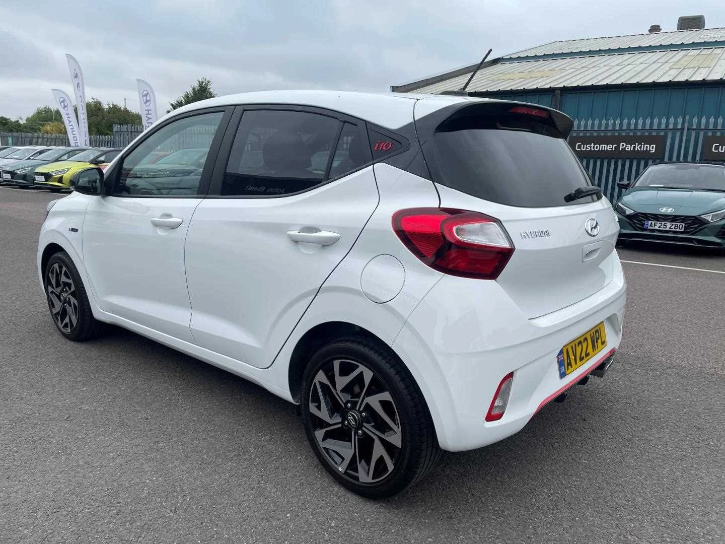 Vehicle image 6