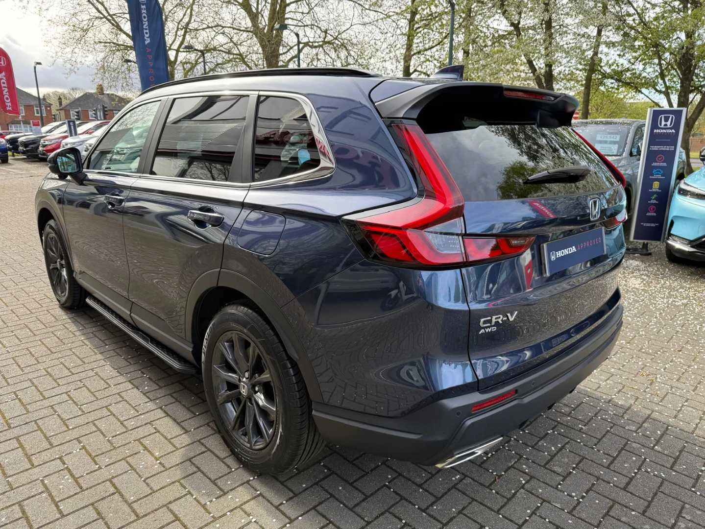 Vehicle image 3