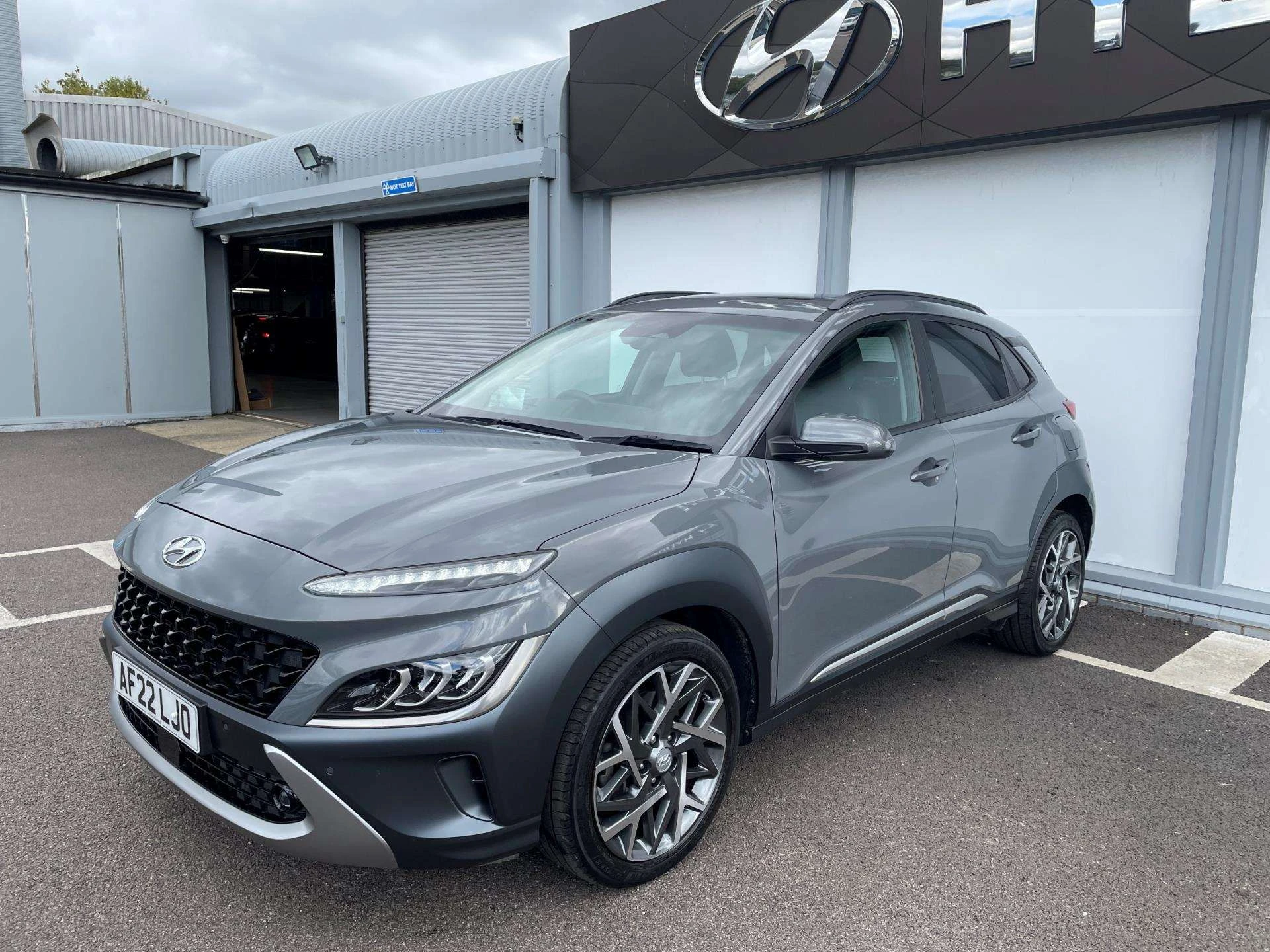 Vehicle image 7