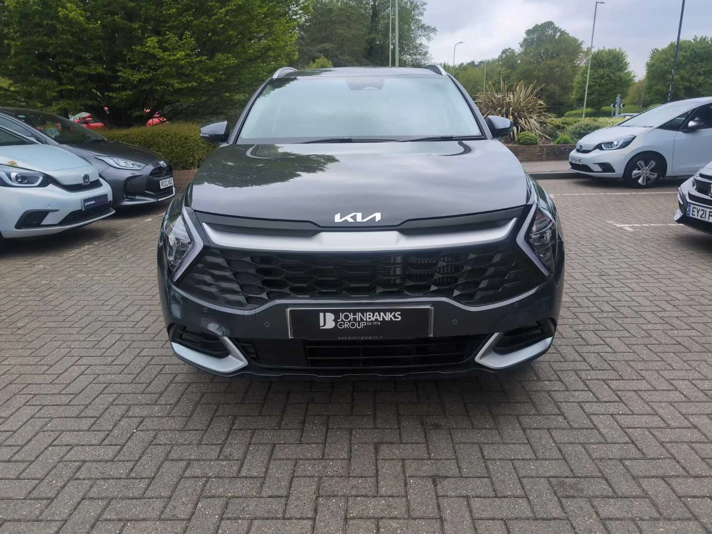 Vehicle image 6