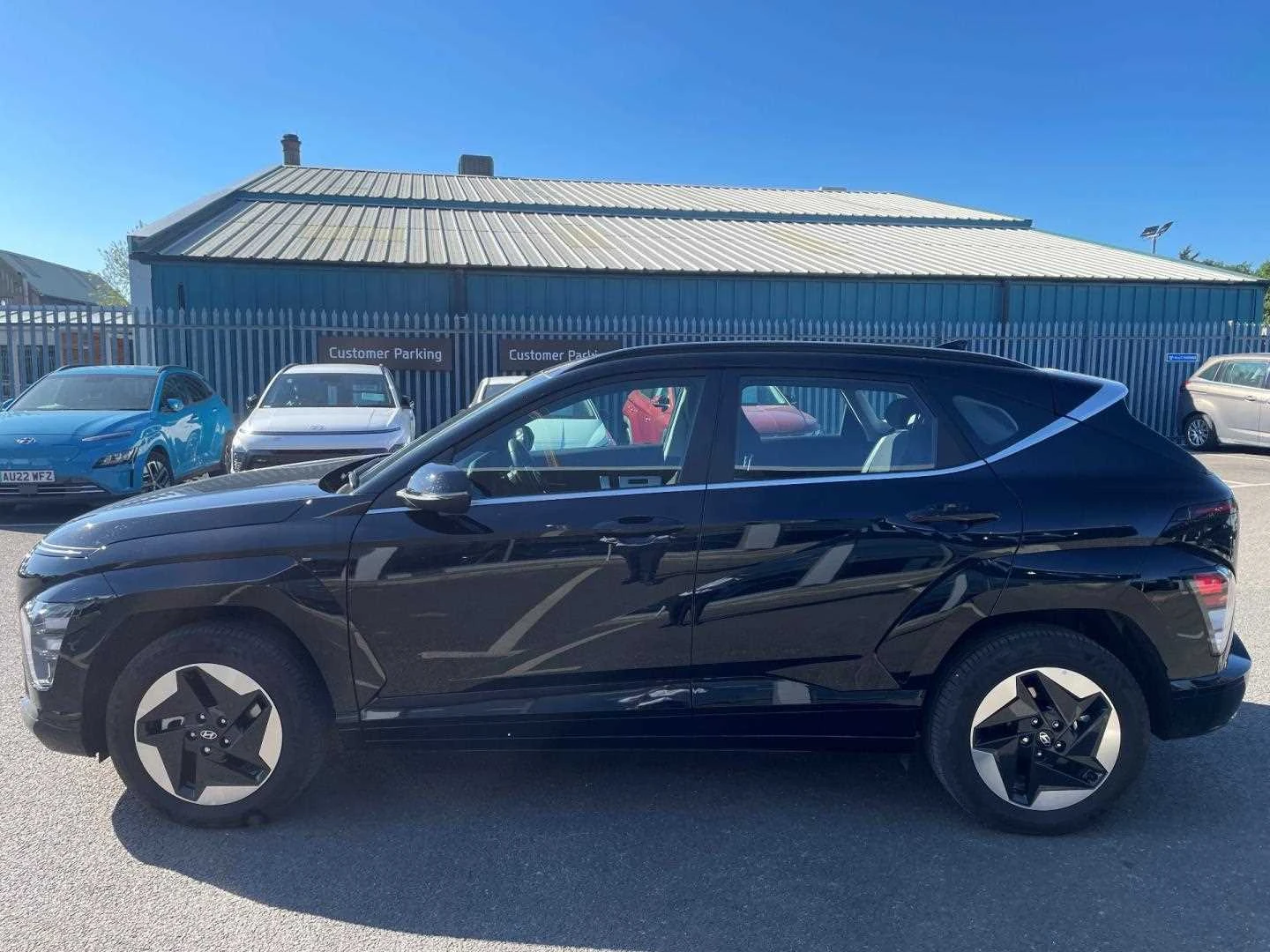 Vehicle image 5
