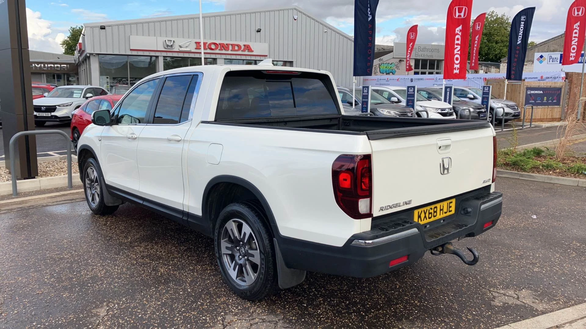 Vehicle image 7