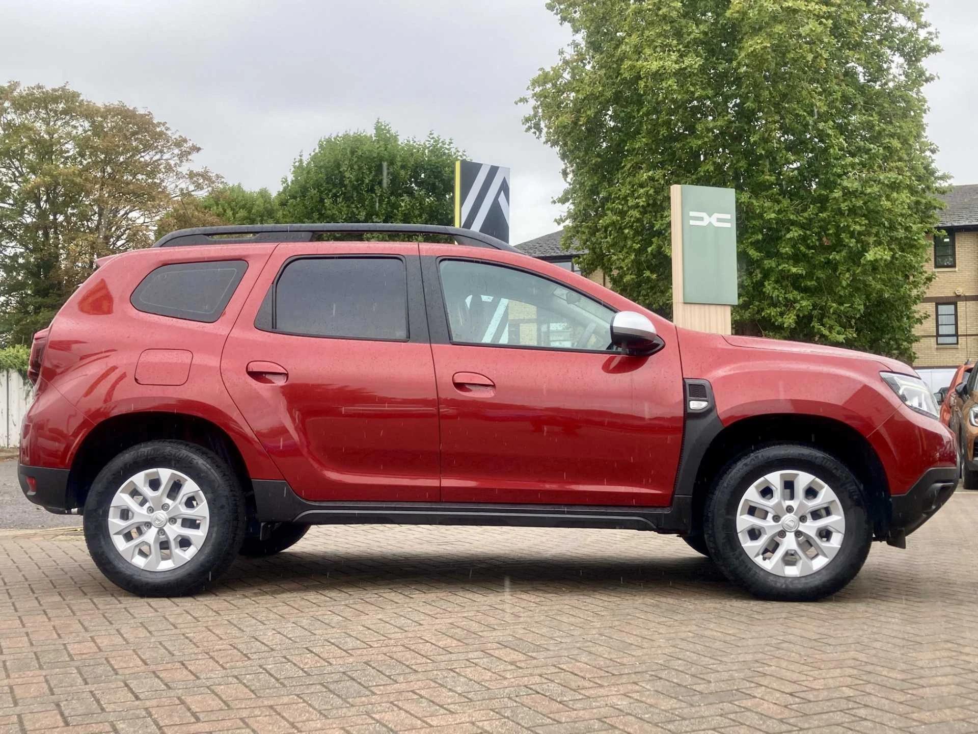 Vehicle image 7