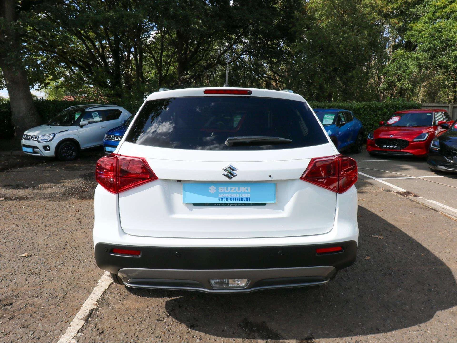 Vehicle image 7