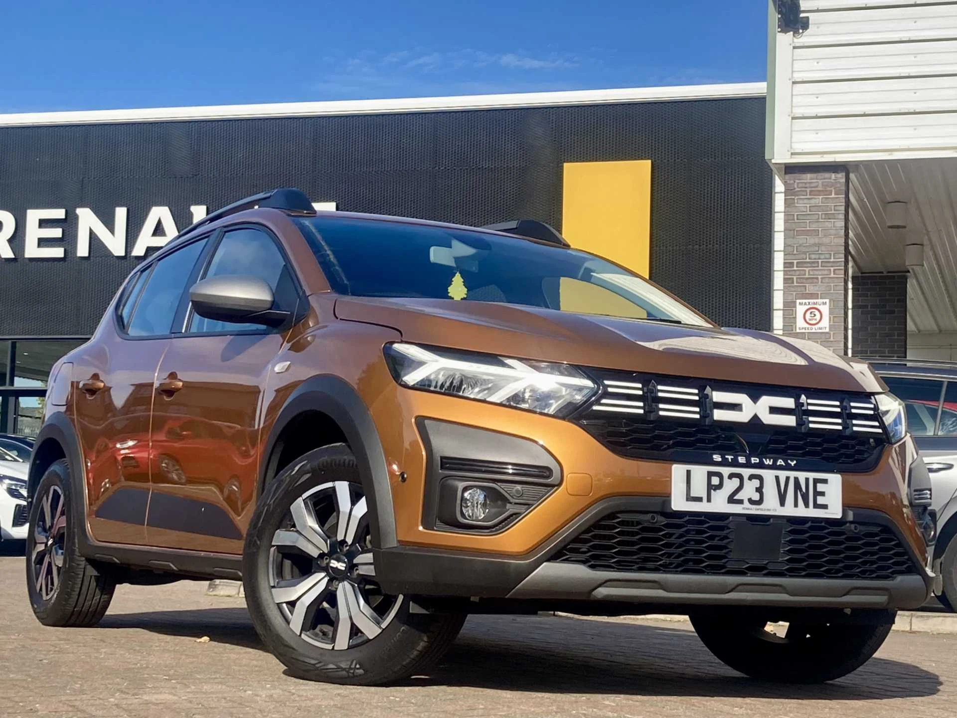 Vehicle image 3