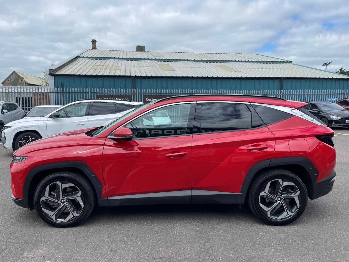 Vehicle image 5
