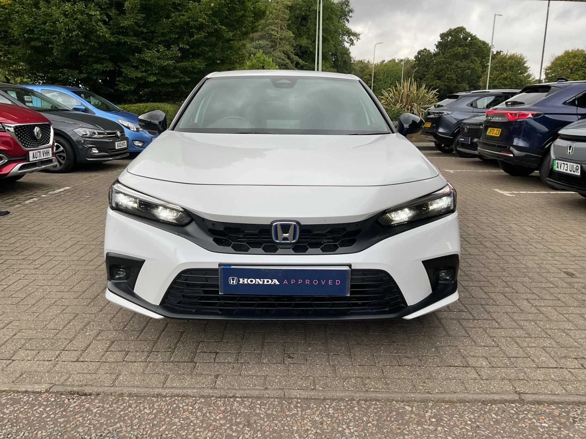 Vehicle image 6