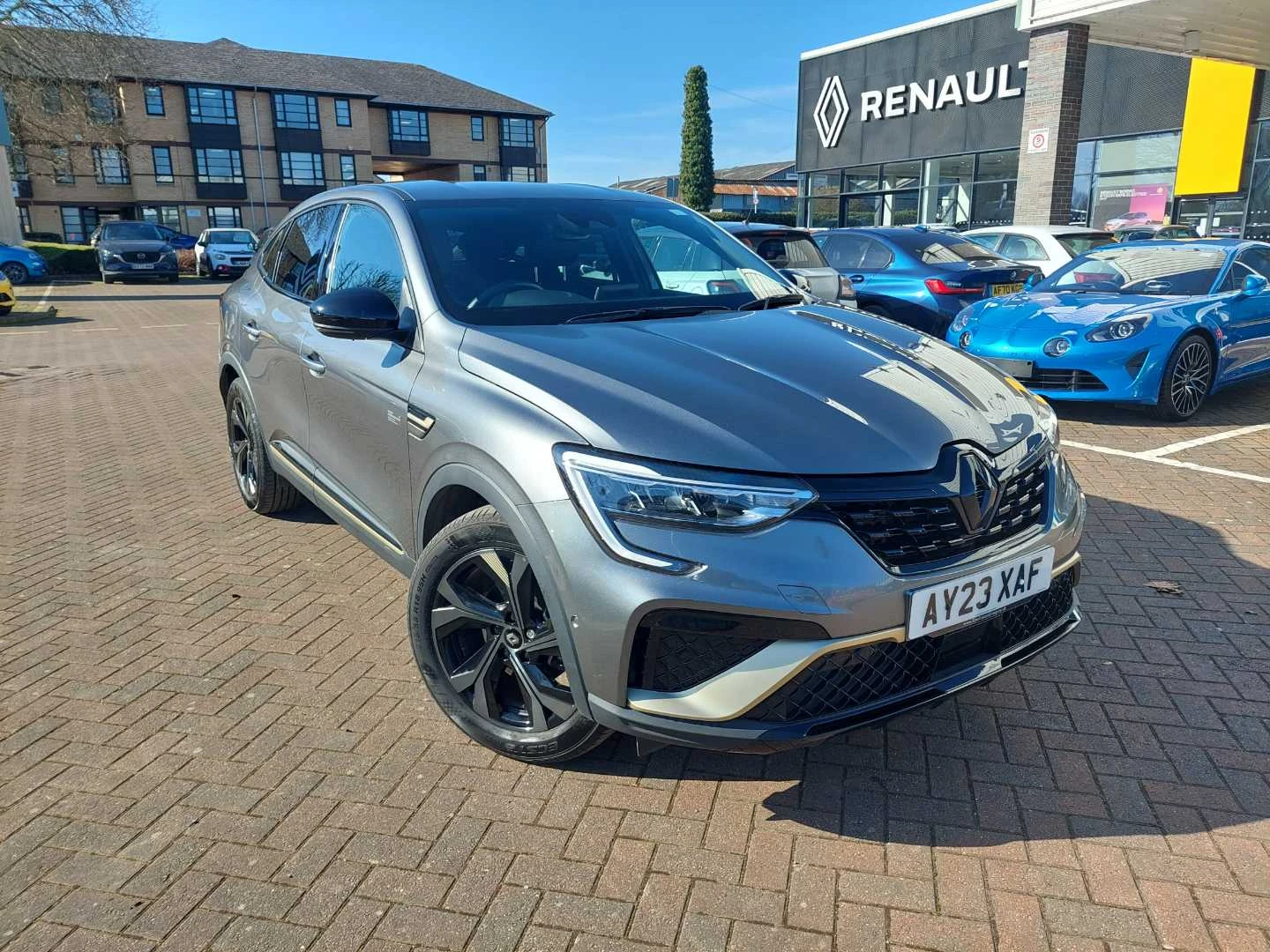 Vehicle image 1