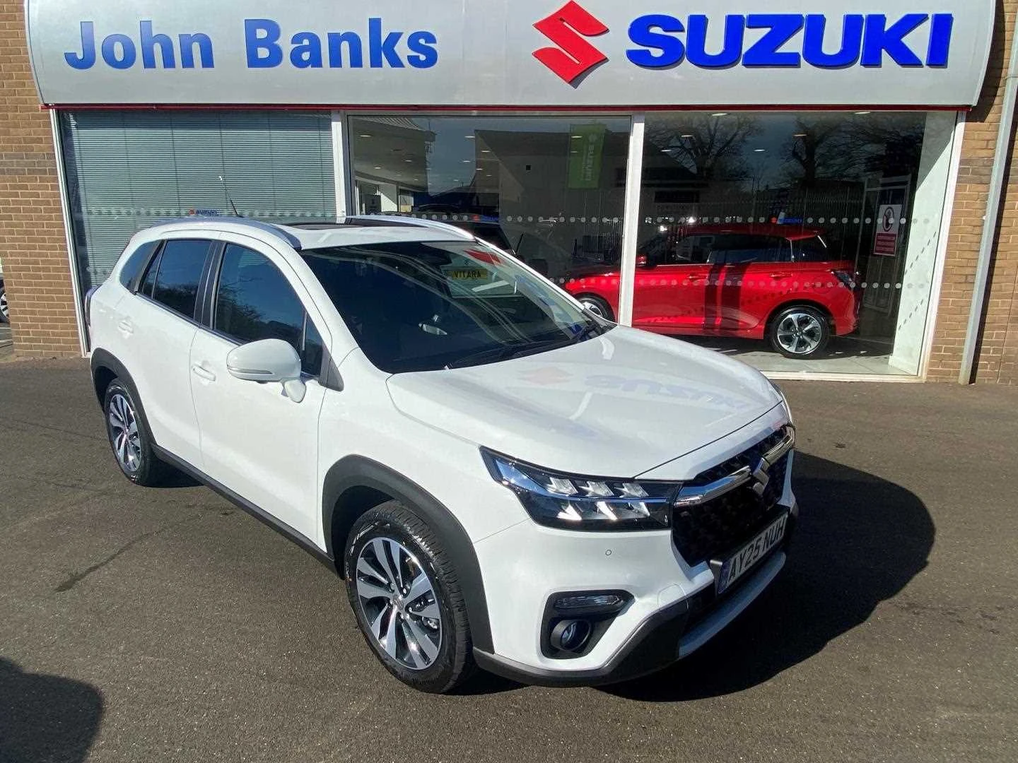Vehicle image 3