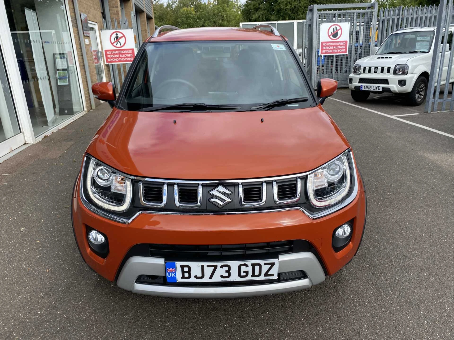 Vehicle image 4