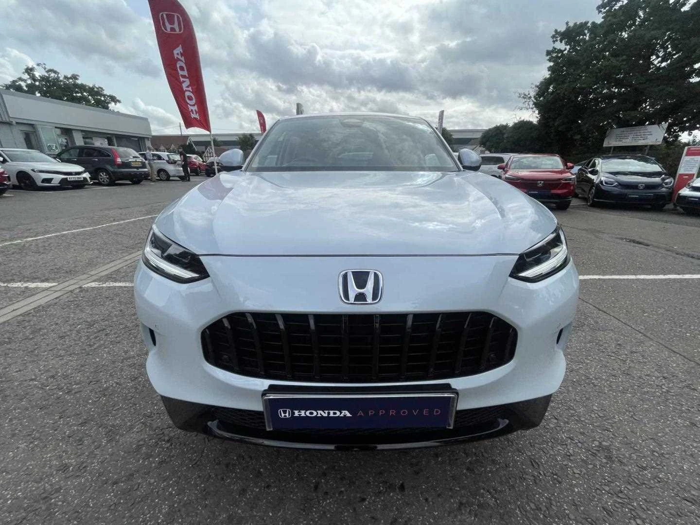 Vehicle image 6