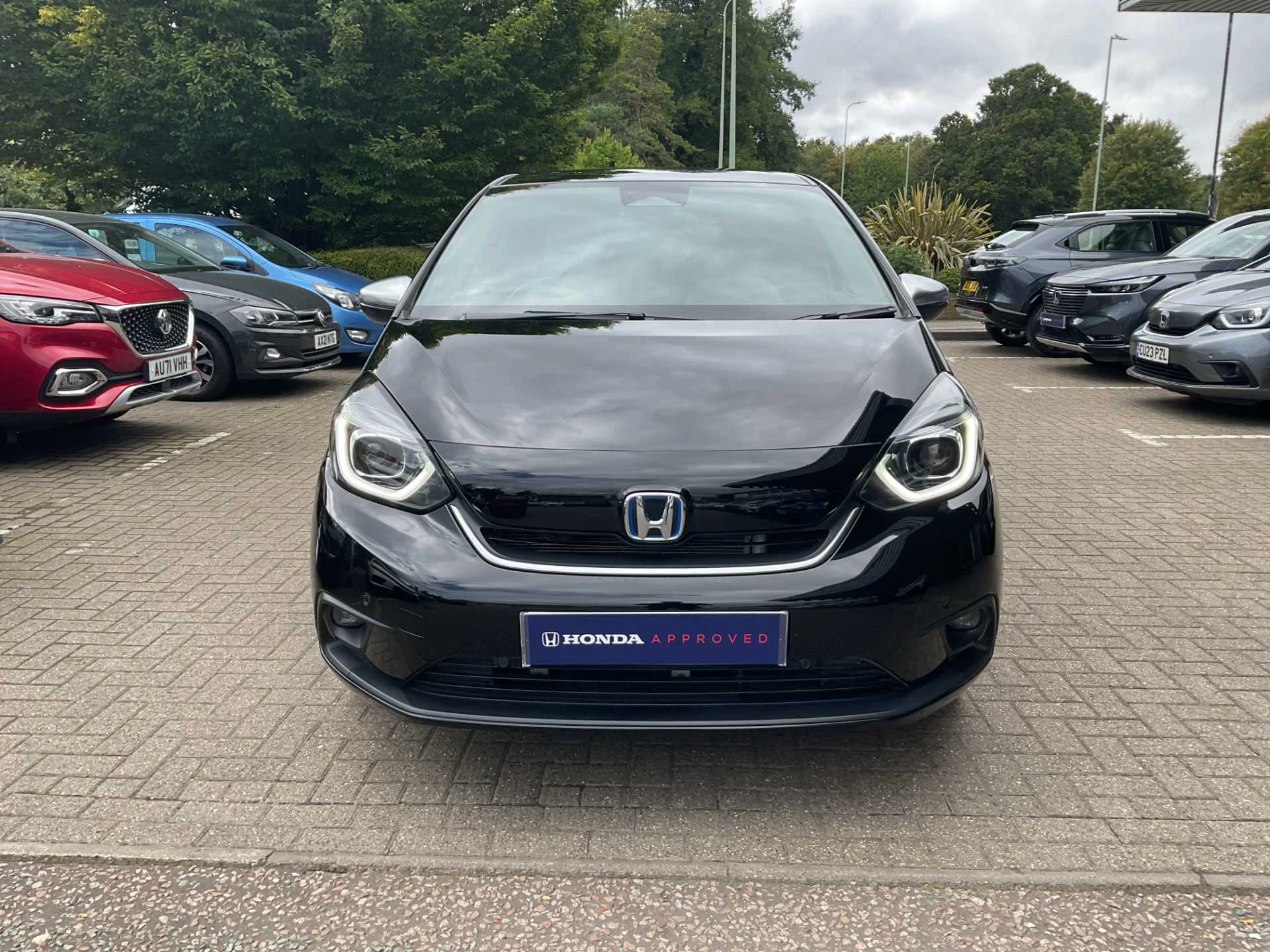 Vehicle image 6