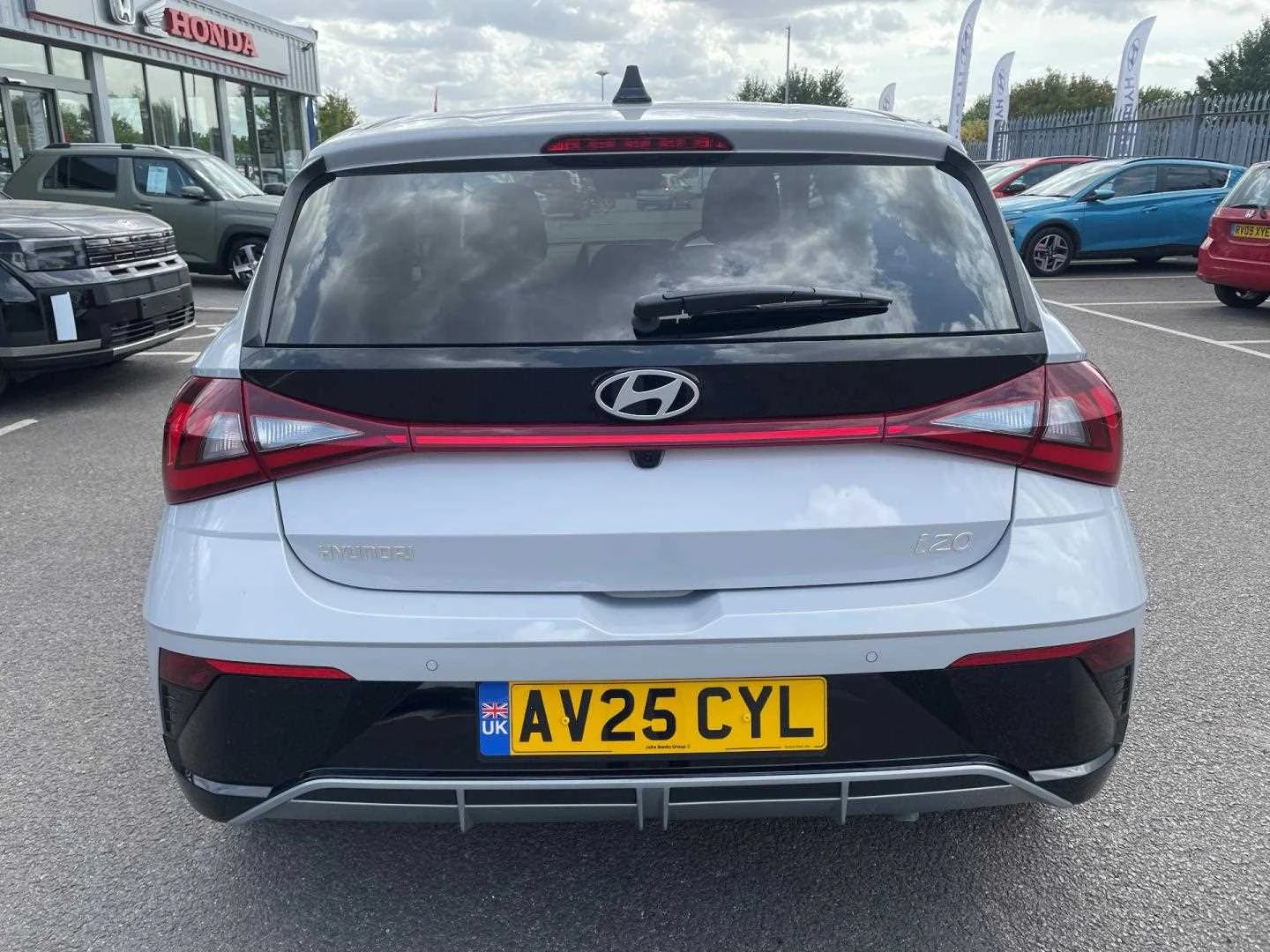 Vehicle image 7