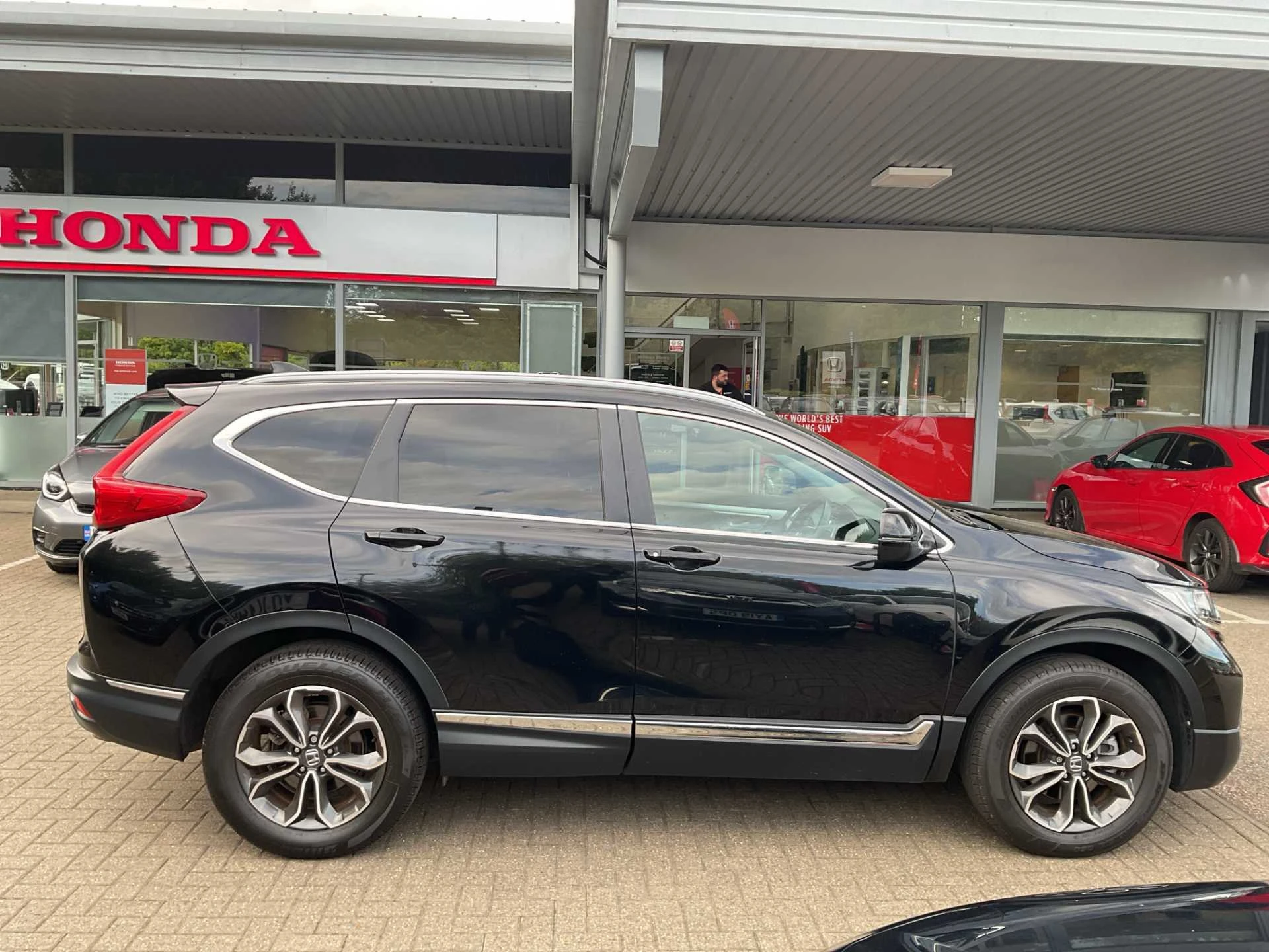 Vehicle image 5