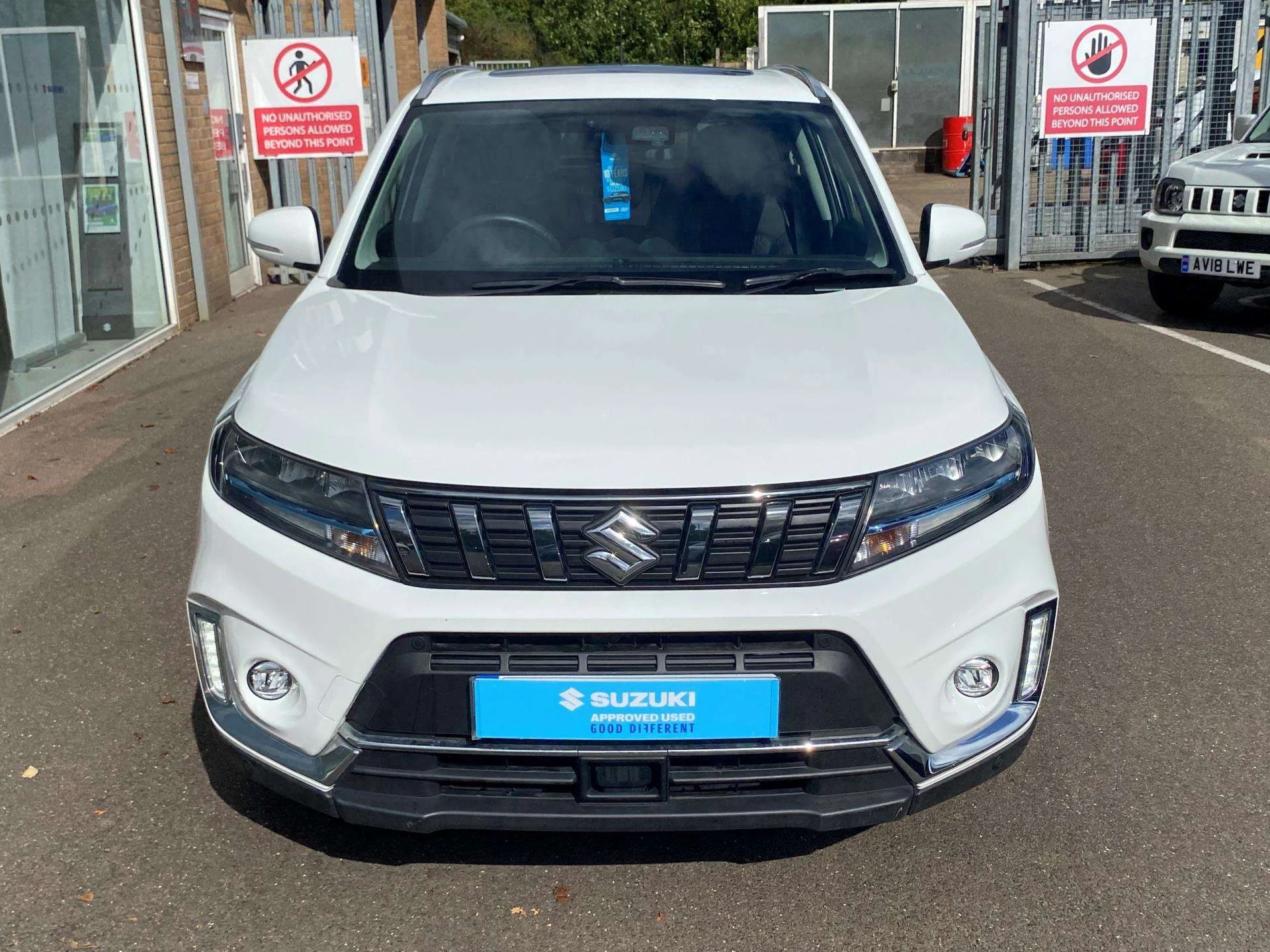 Vehicle image 4