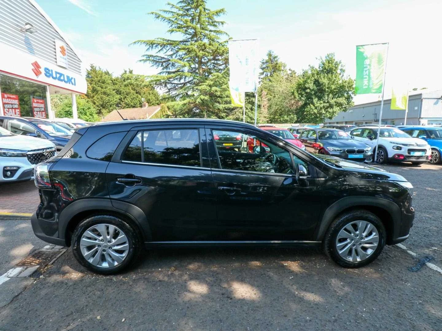 Vehicle image 5