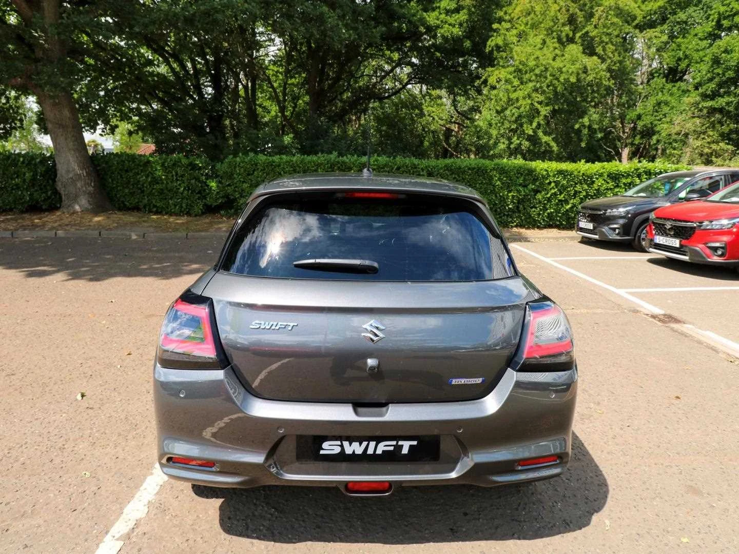 Vehicle image 7