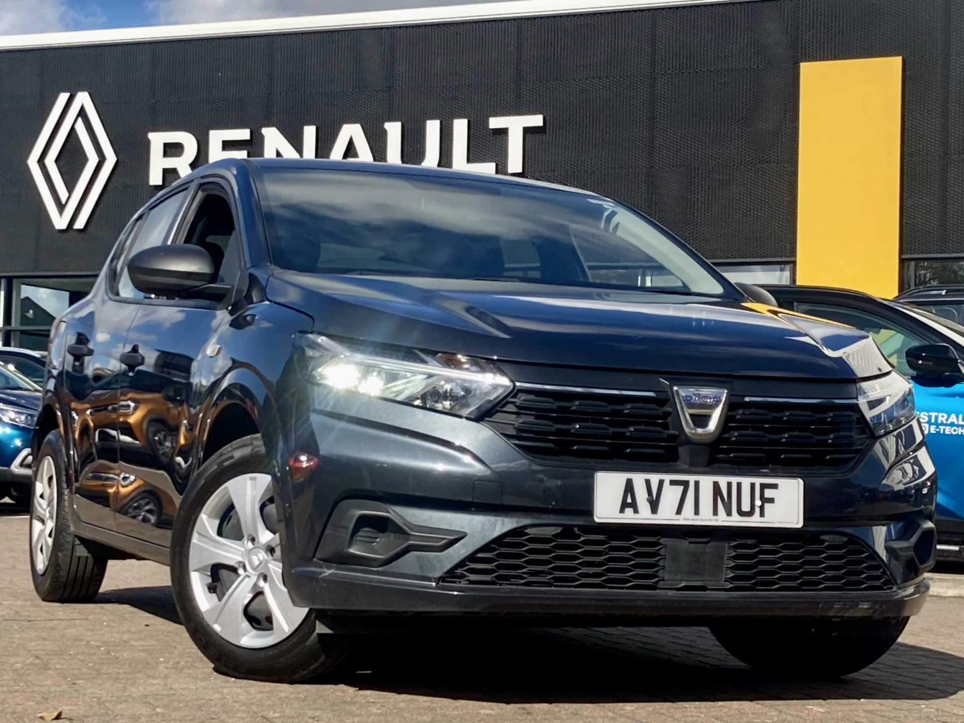 Vehicle image 1