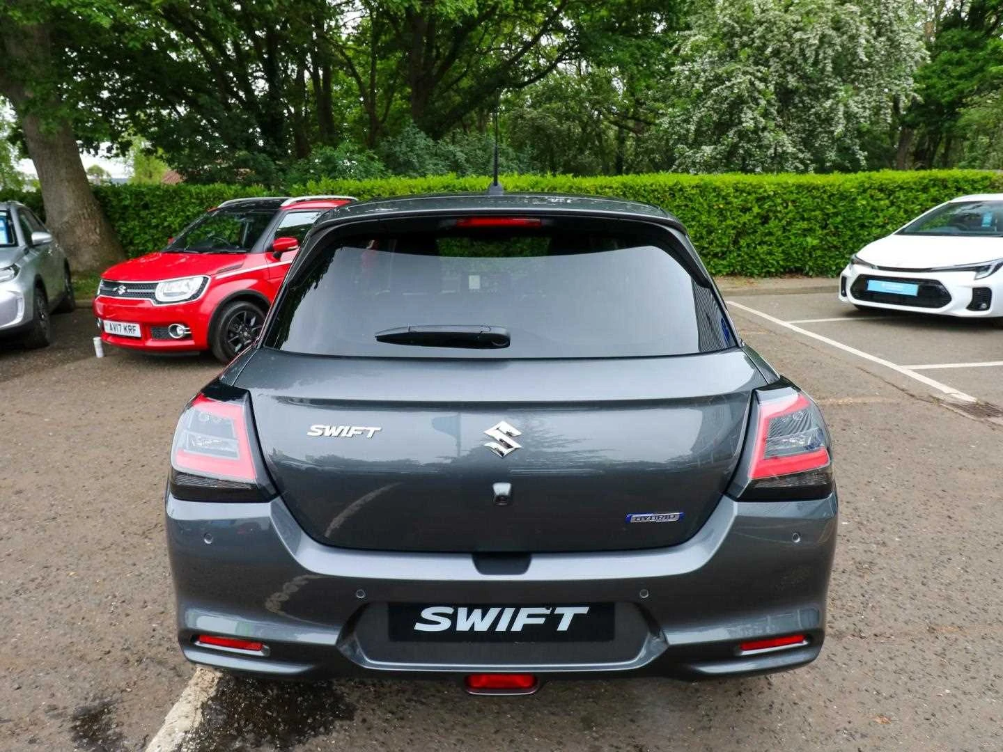 Vehicle image 7