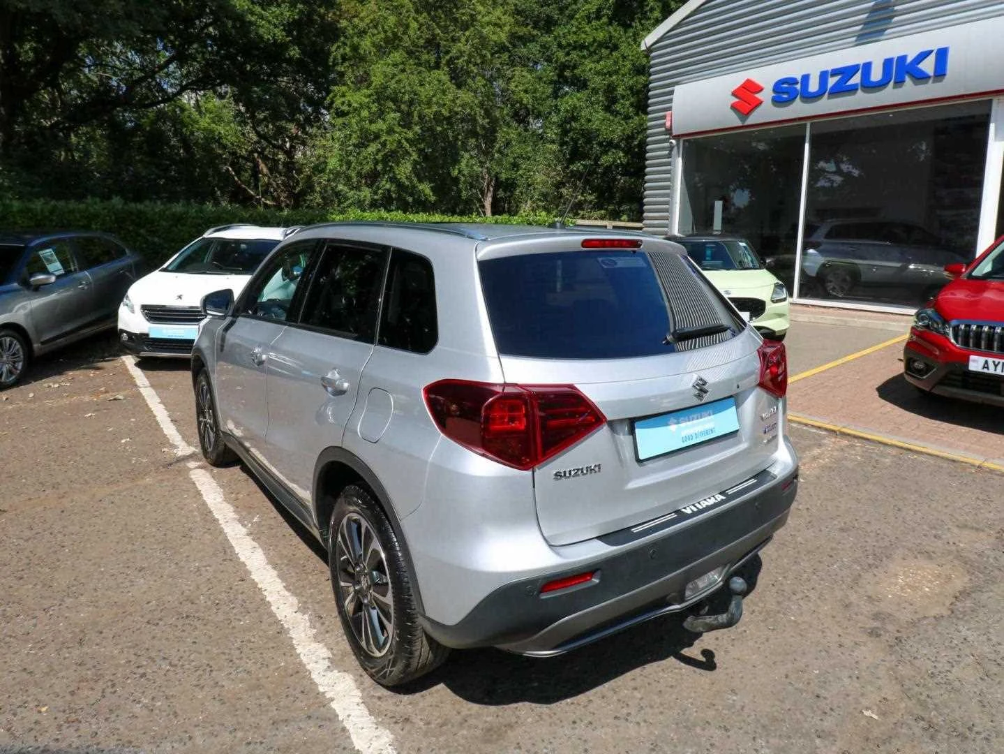 Vehicle image 3