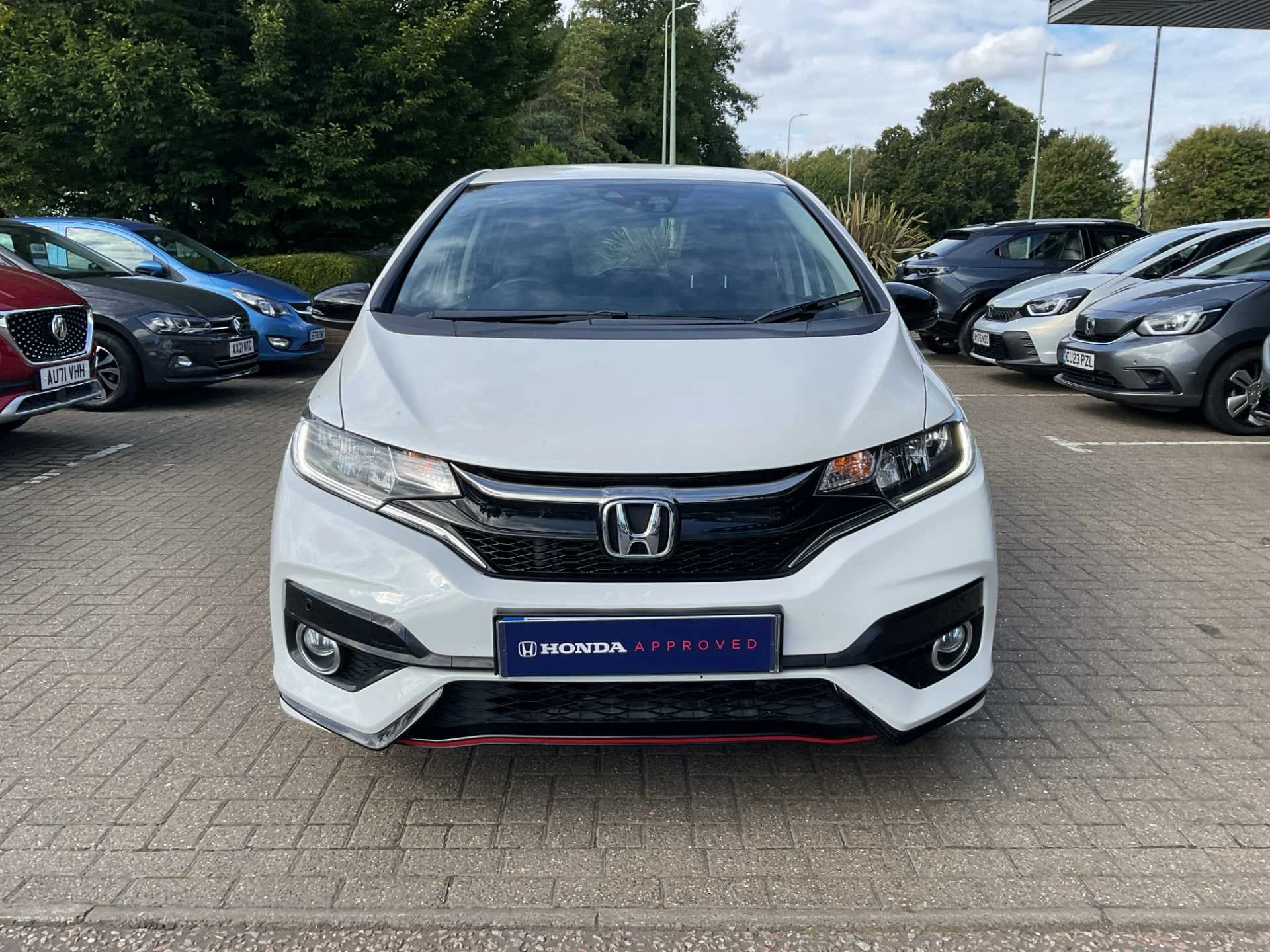 Vehicle image 6