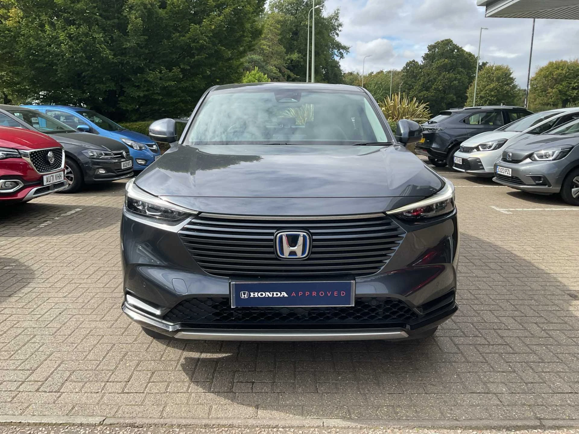 Vehicle image 6