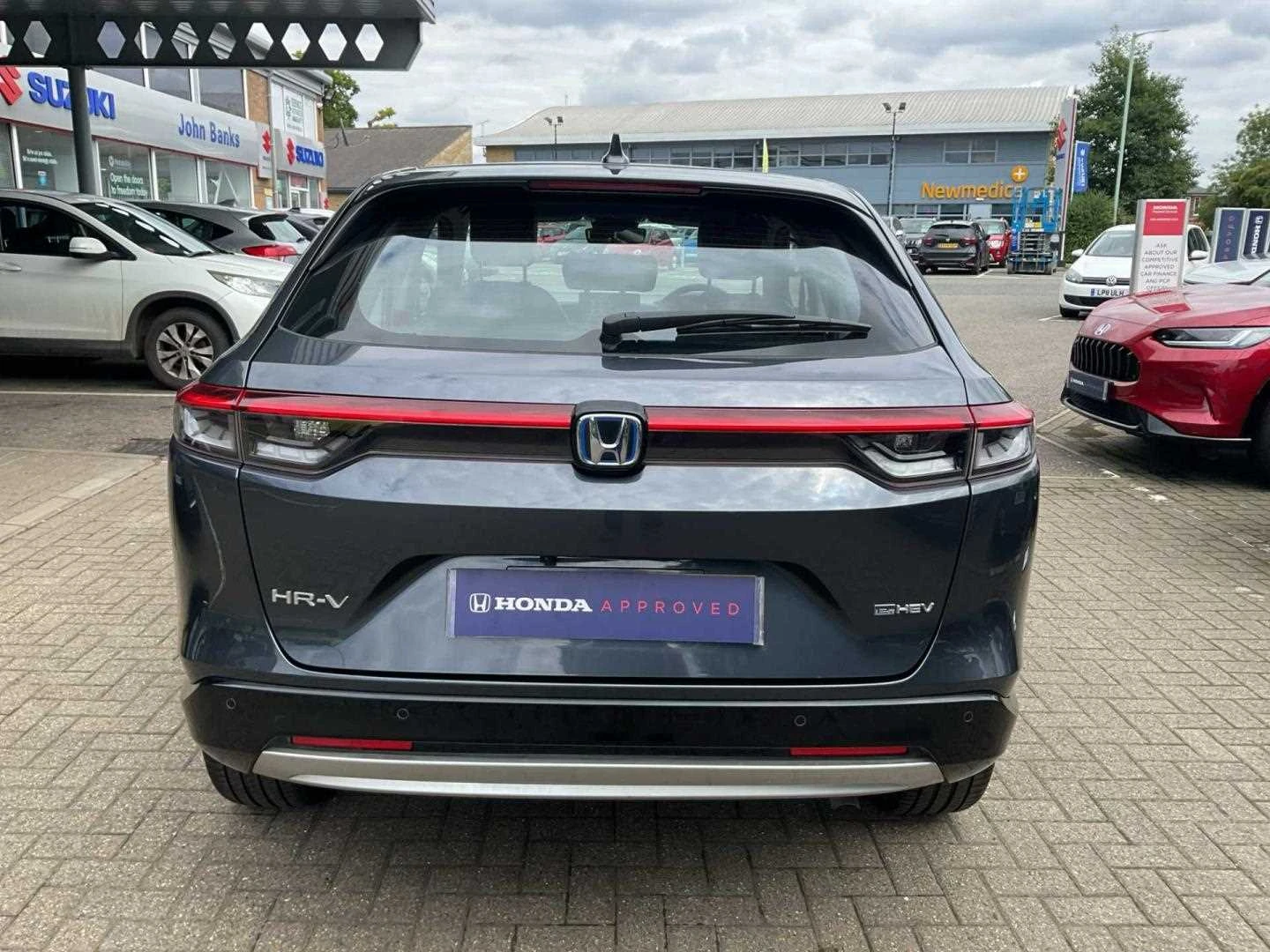 Vehicle image 7