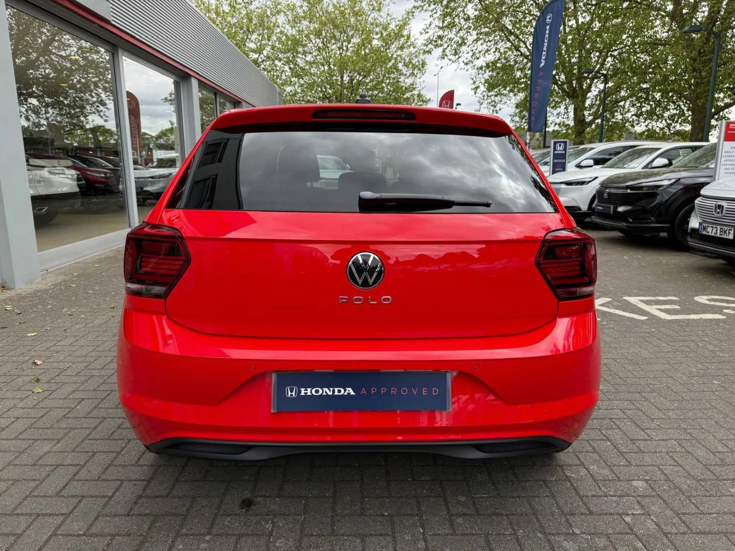 Vehicle image 7