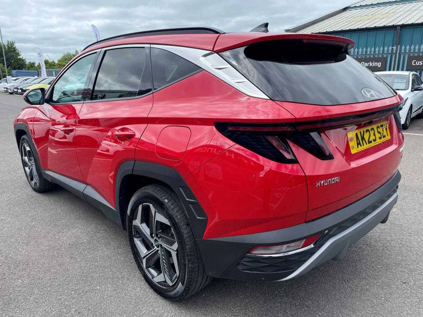 Vehicle image 6